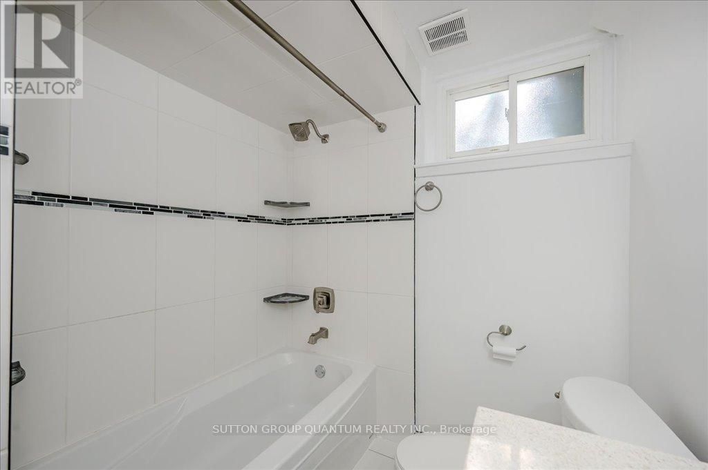 2238 TRUSCOTT DRIVE Image 25