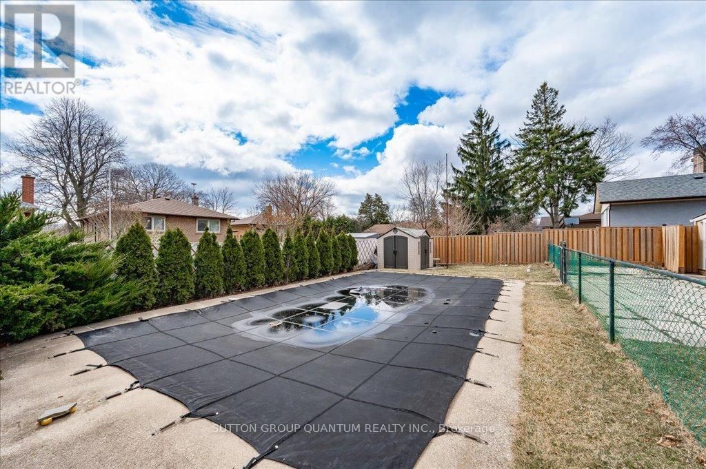 2238 TRUSCOTT DRIVE Image 31