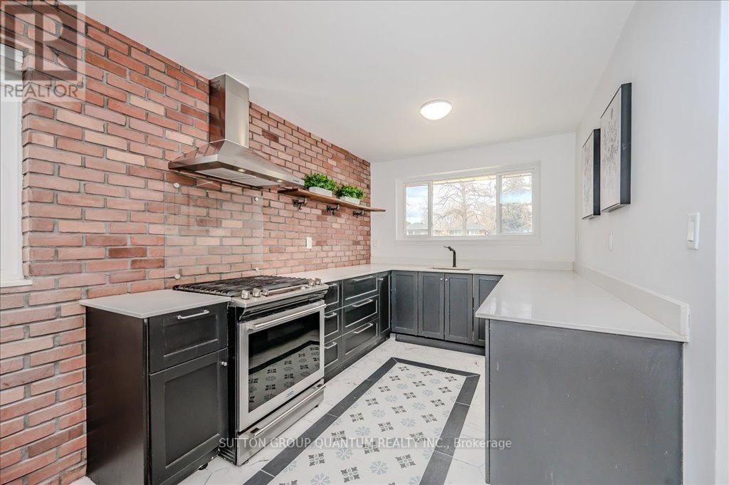 2238 TRUSCOTT DRIVE Image 7