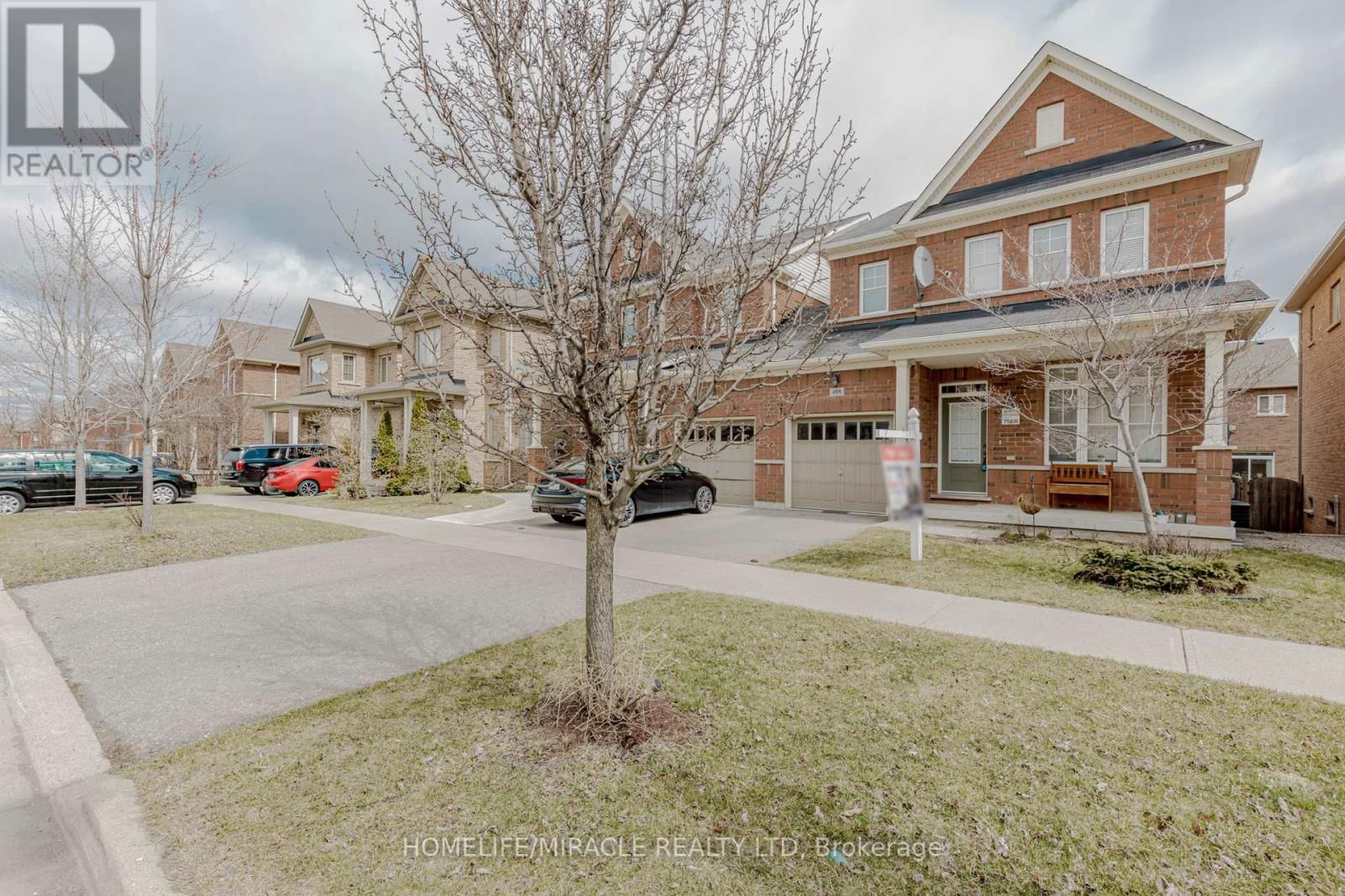 488 LANDSBOROUGH AVENUE Image 1