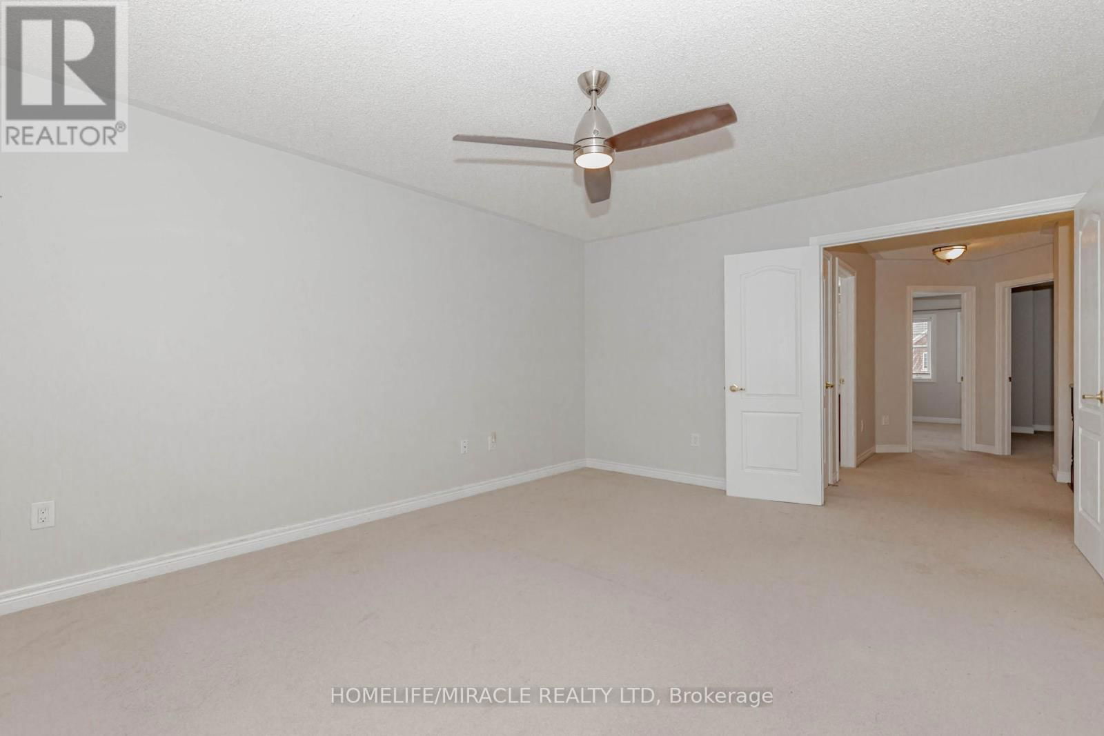 488 LANDSBOROUGH AVENUE Image 23