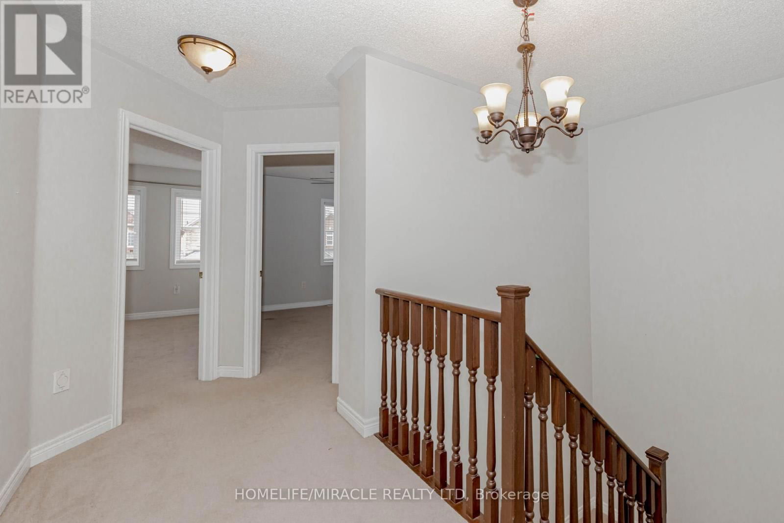 488 LANDSBOROUGH AVENUE Image 27