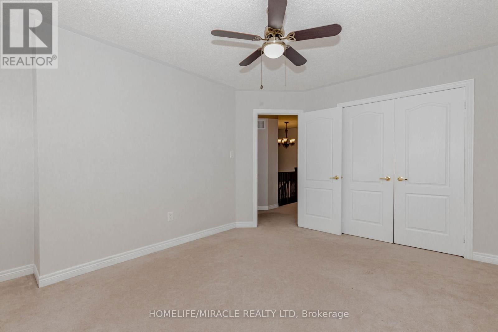 488 LANDSBOROUGH AVENUE Image 30