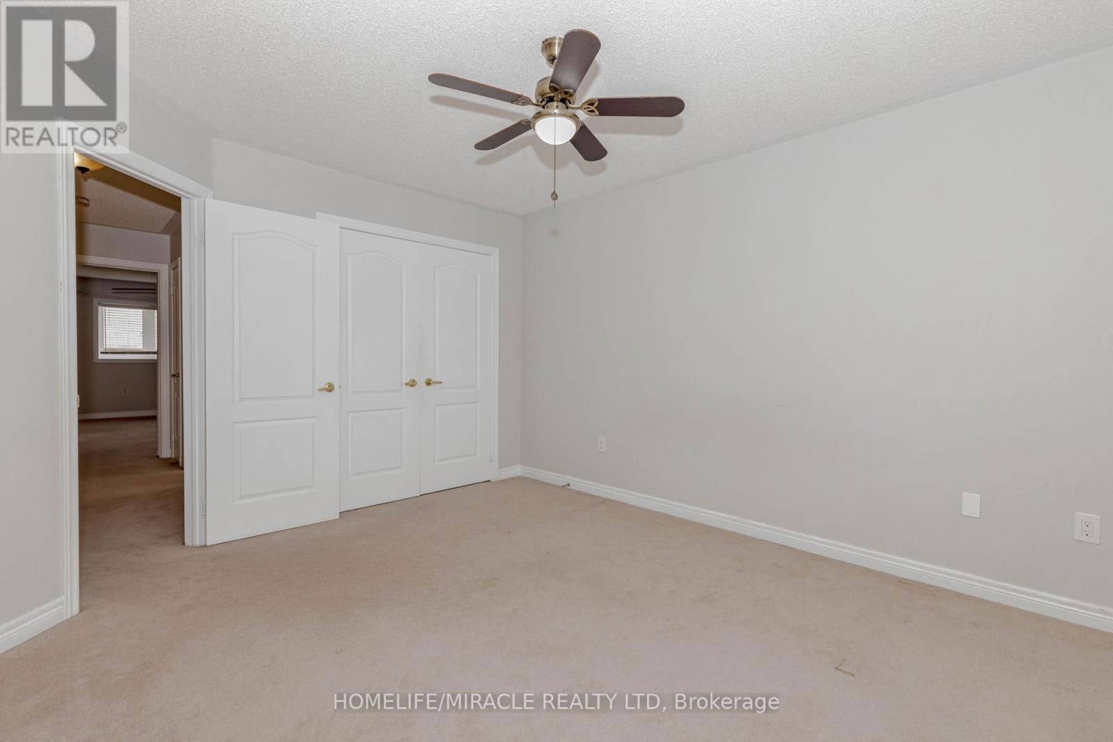 488 LANDSBOROUGH AVENUE Image 31