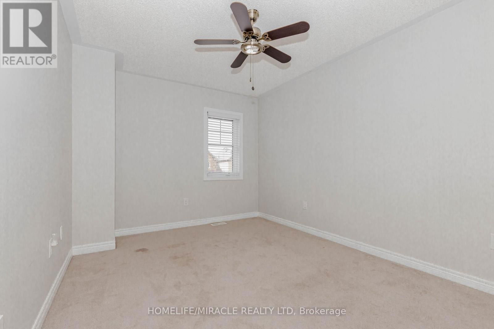 488 LANDSBOROUGH AVENUE Image 34