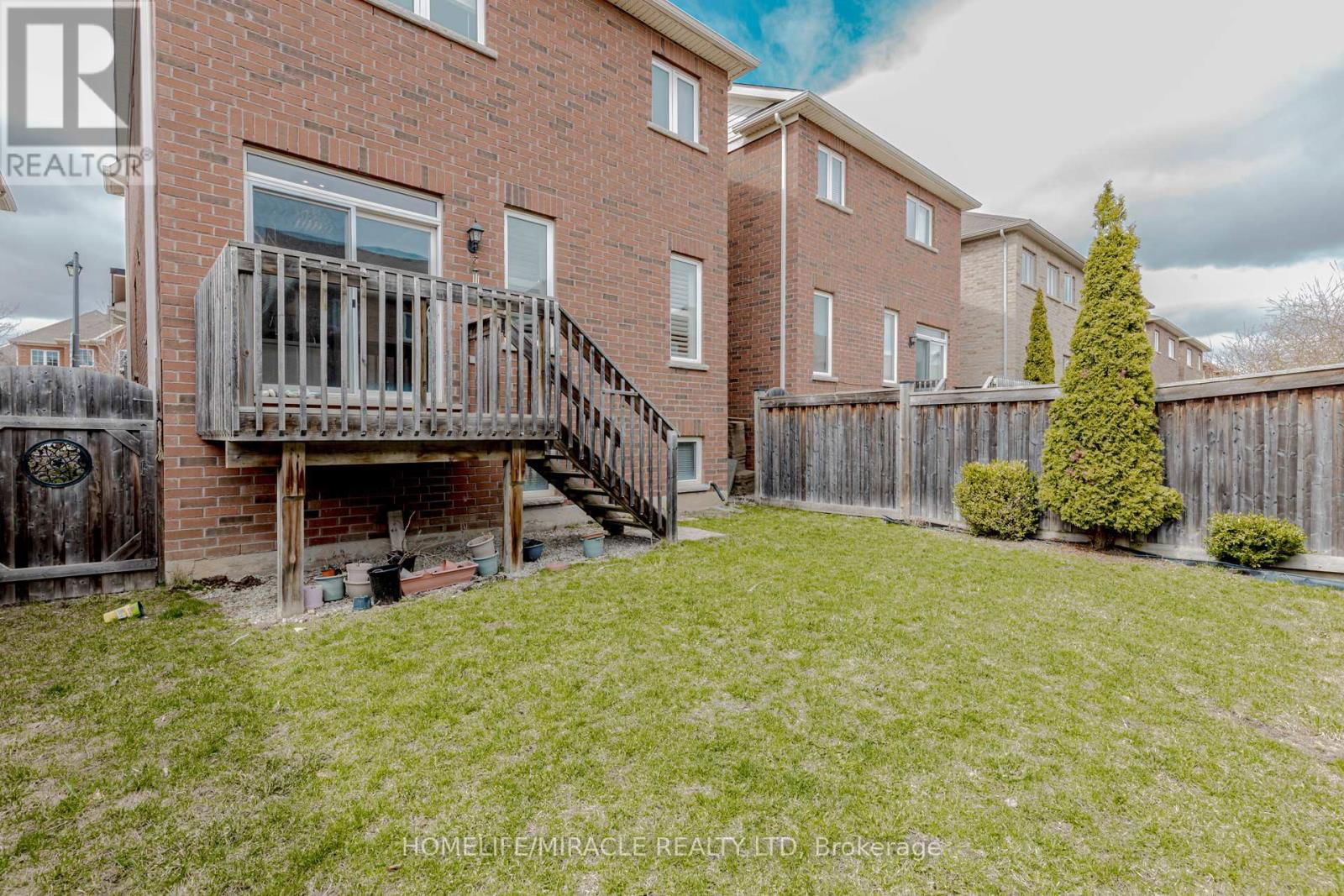 488 LANDSBOROUGH AVENUE Image 41