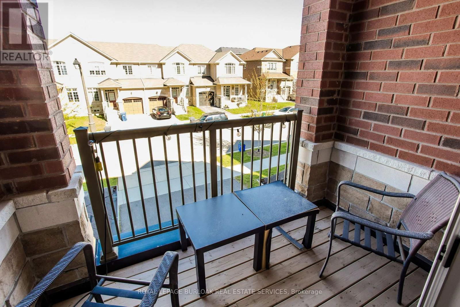 480 SILVER MAPLE ROAD Image 15