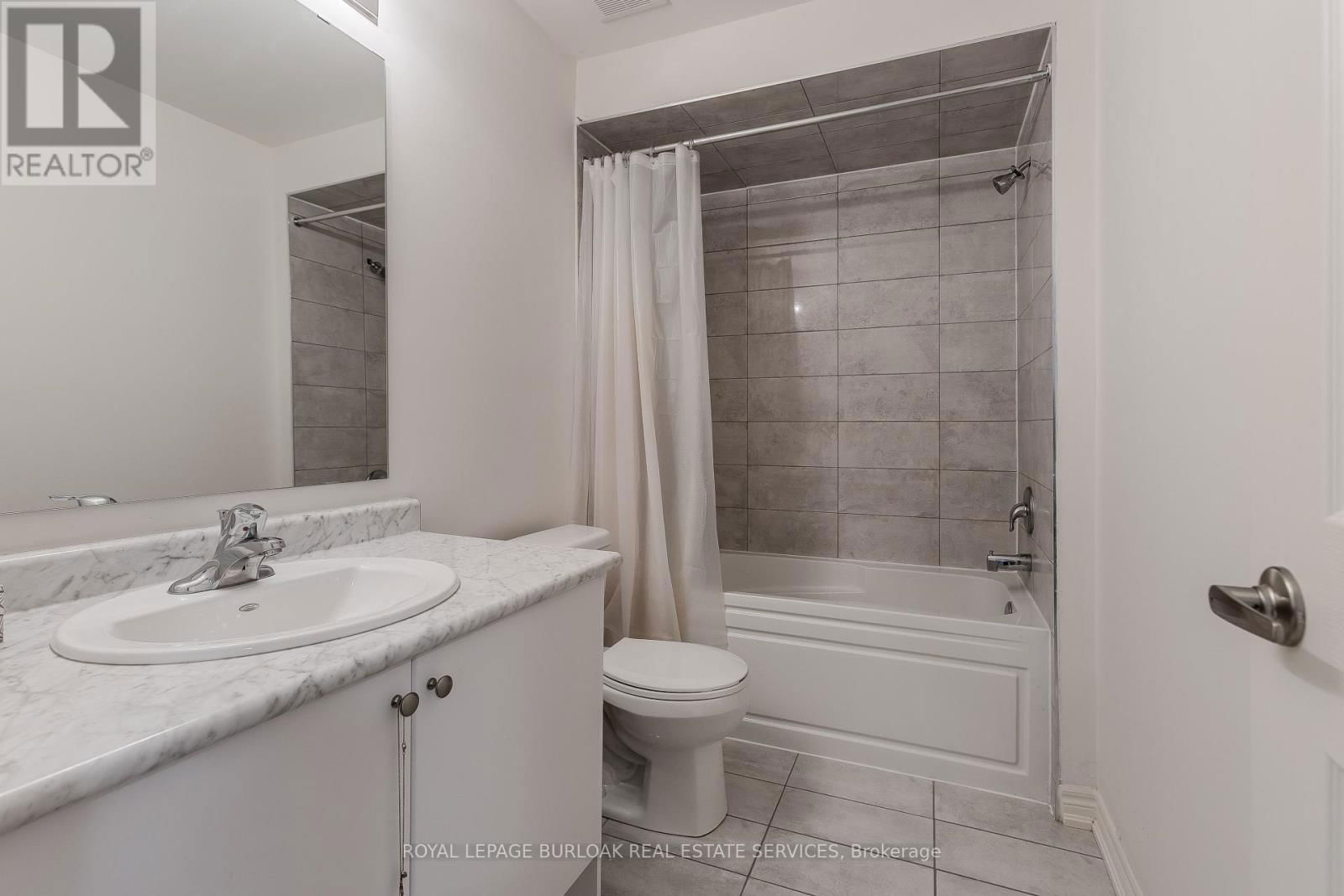 480 SILVER MAPLE ROAD Image 27