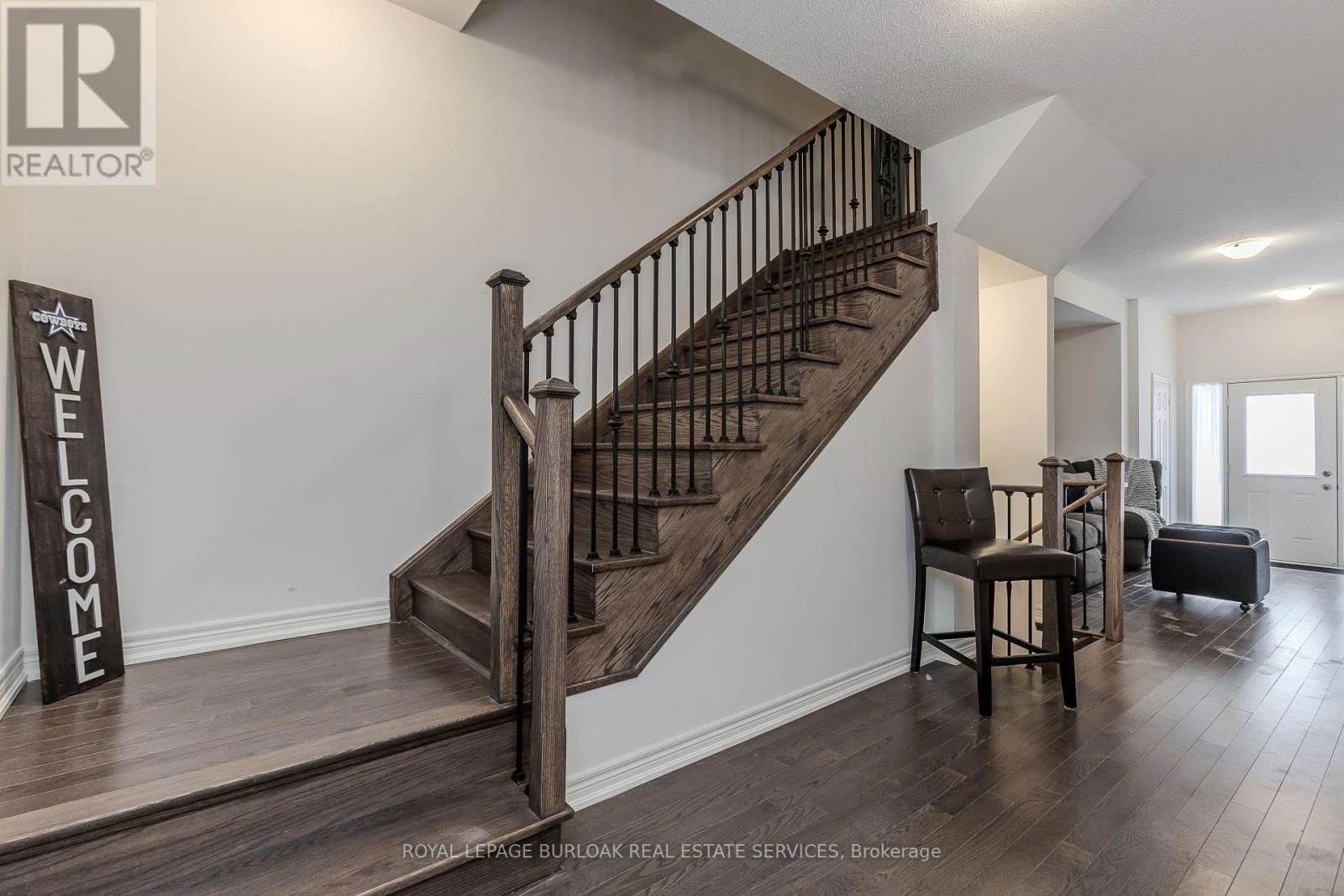 480 SILVER MAPLE ROAD Image 6