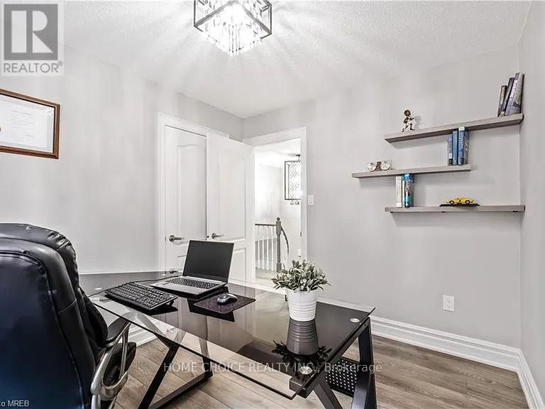 3722 DENSBURY DRIVE Image 32