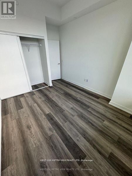 710 - 859 THE QUEENSWAY Image 7
