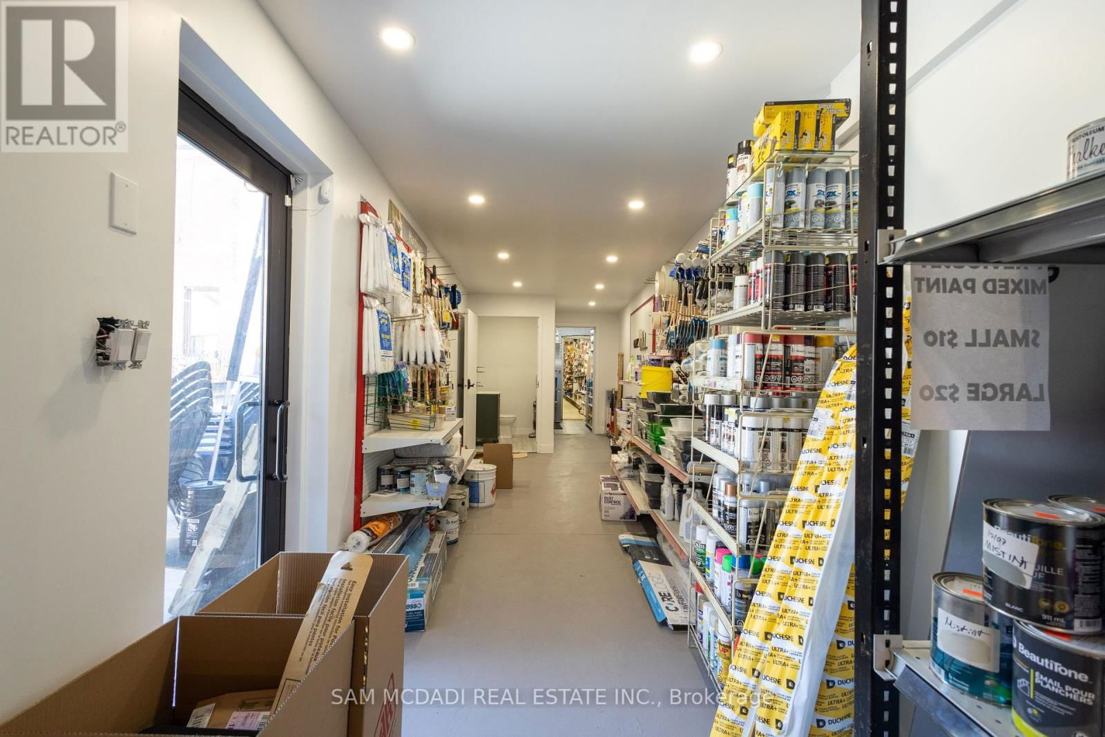1212 DUFFERIN STREET Image 15