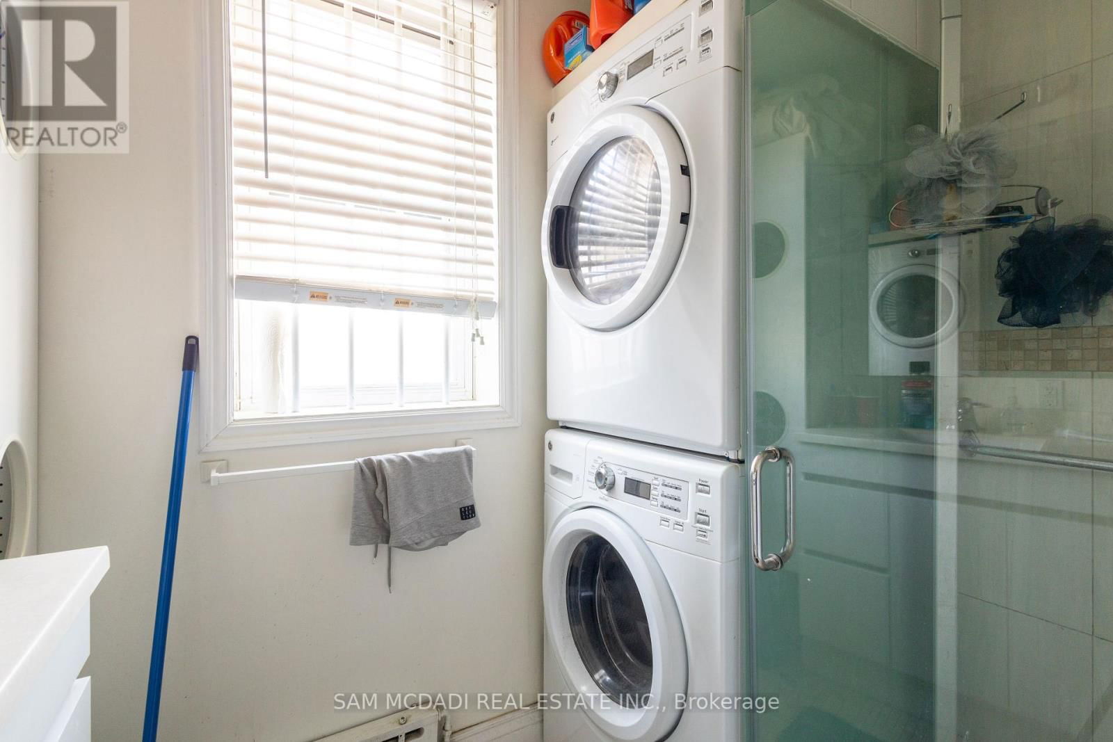 1212 DUFFERIN STREET Image 27
