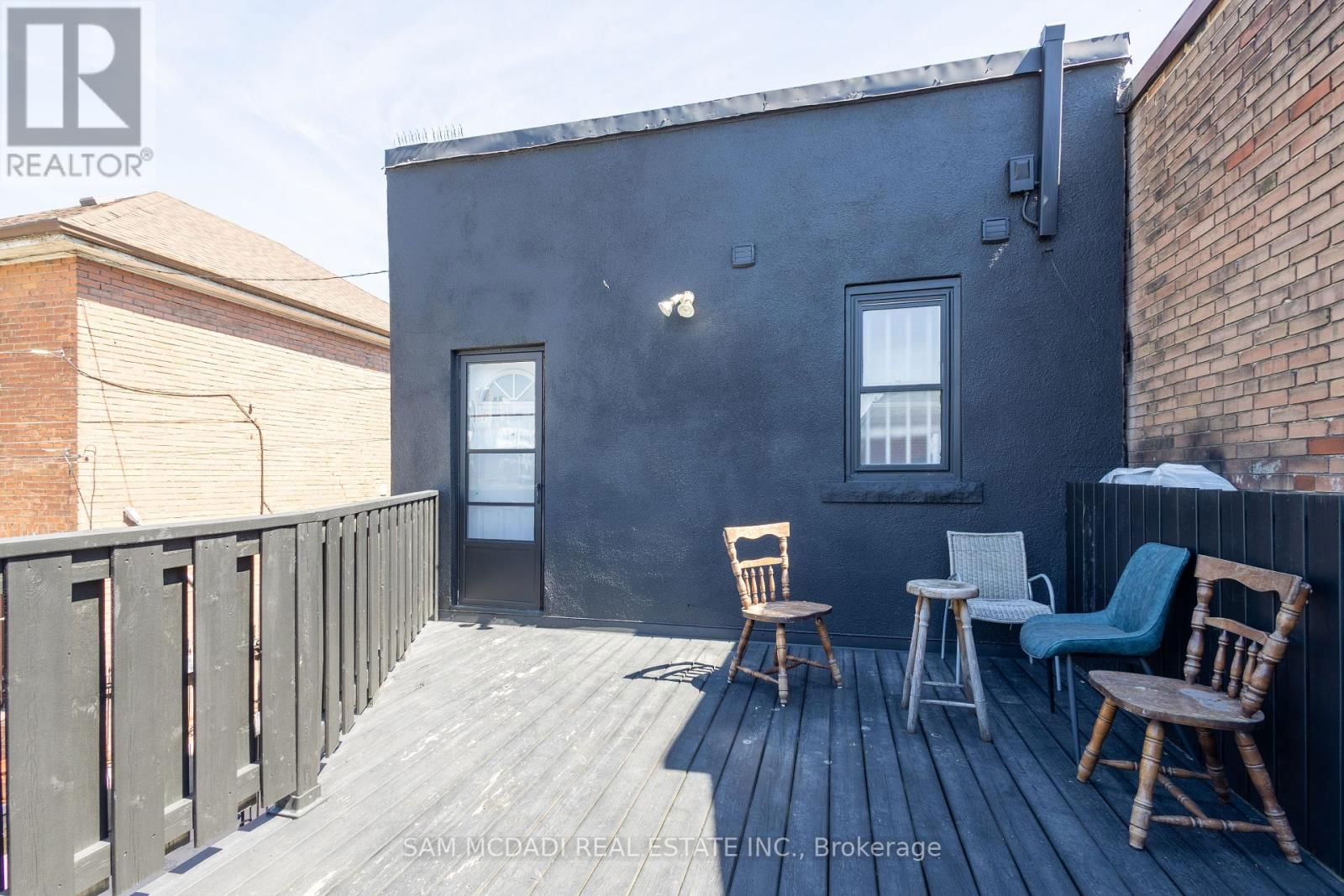 1212 DUFFERIN STREET Image 36