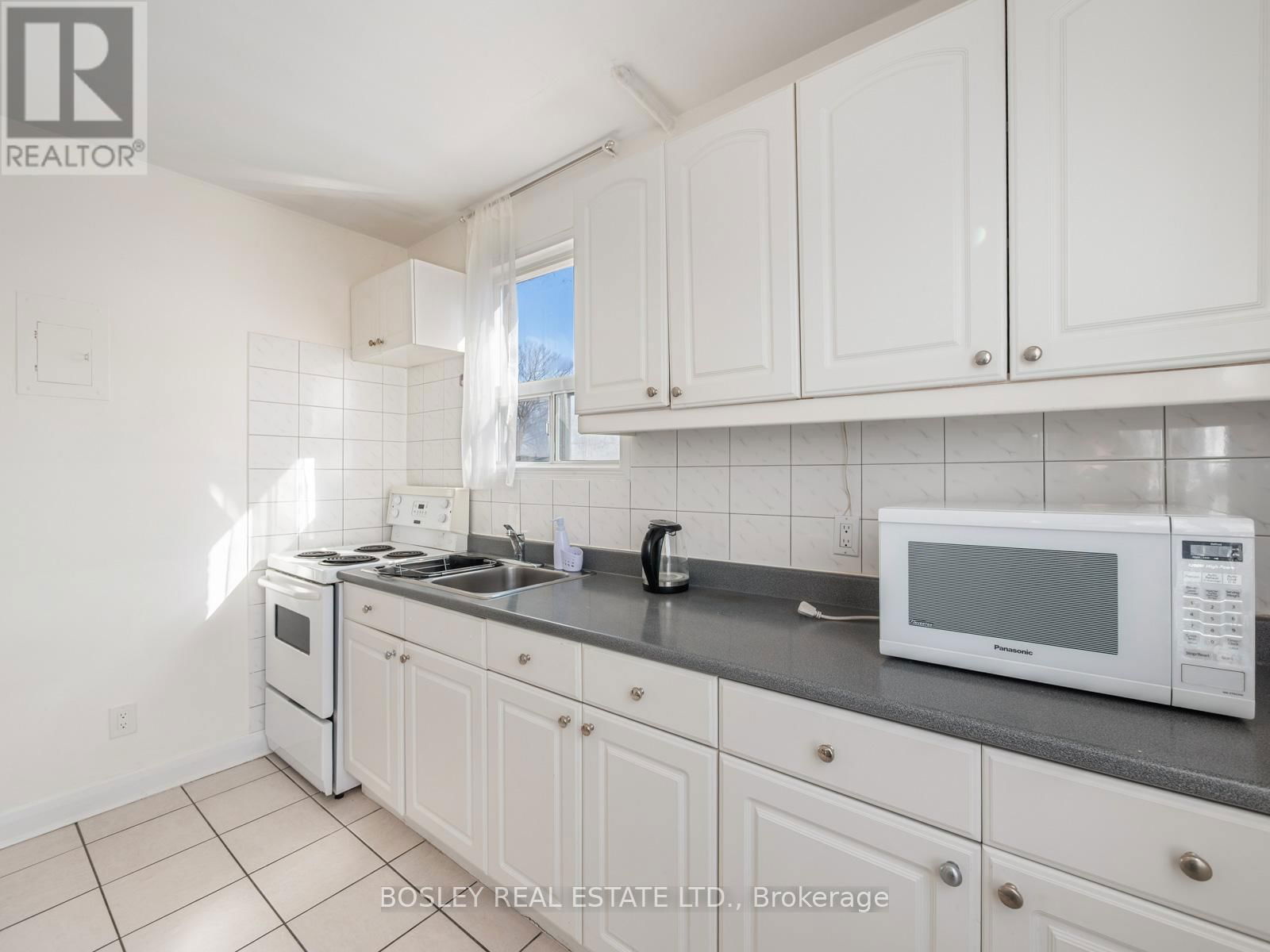 7 - 41 MARINA AVENUE Image 12