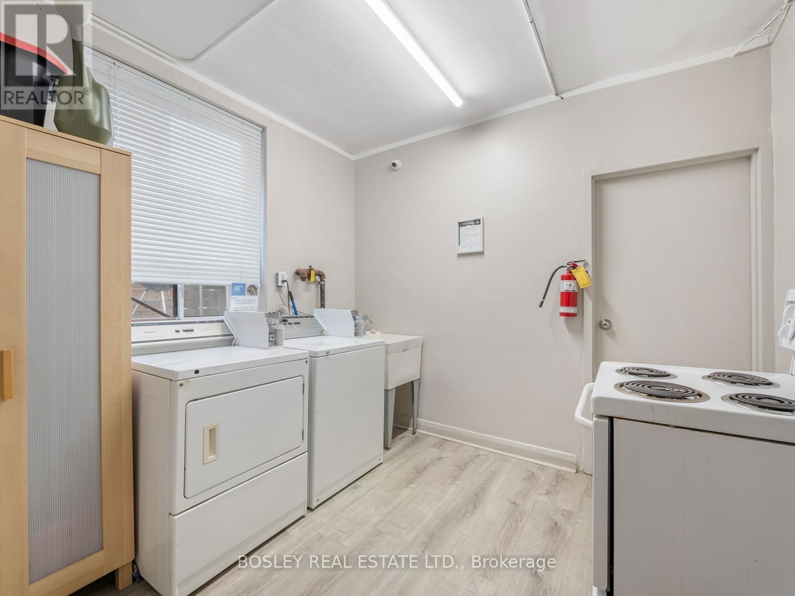7 - 41 MARINA AVENUE Image 17