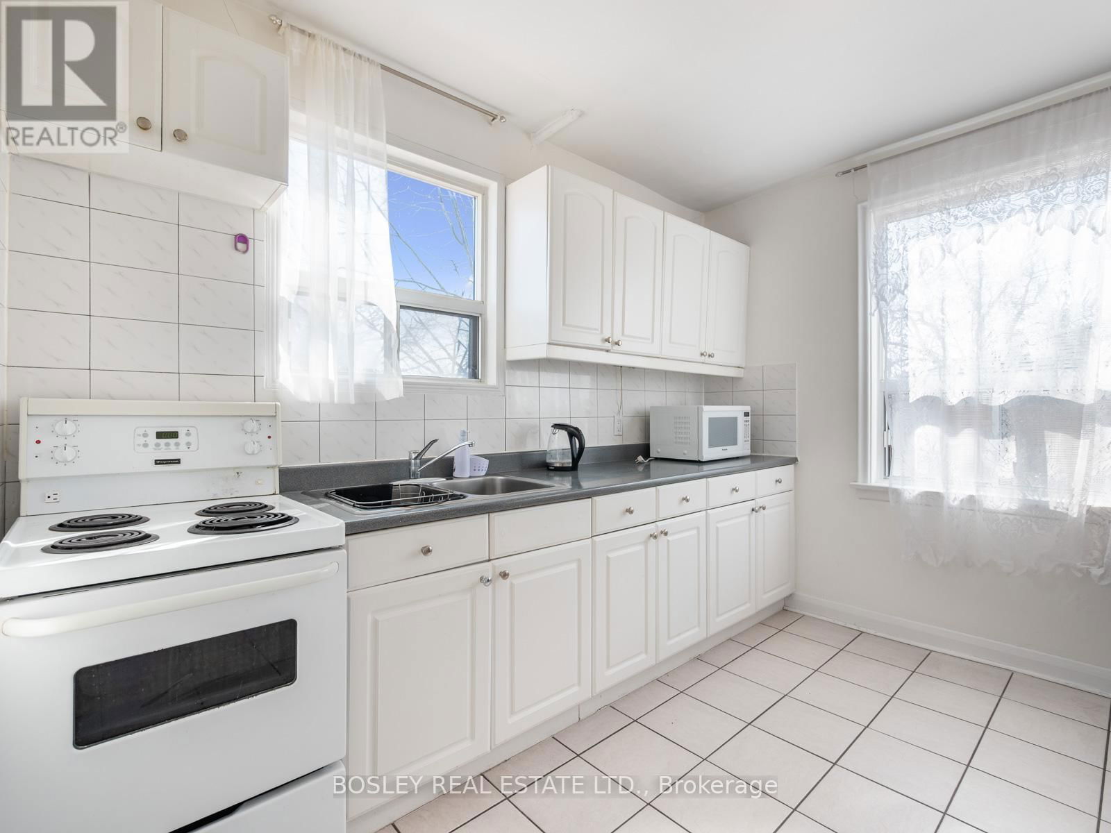 7 - 41 MARINA AVENUE Image 8