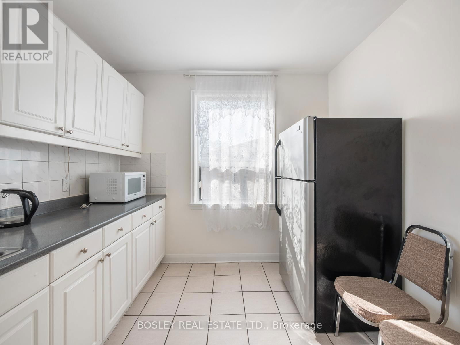 7 - 41 MARINA AVENUE Image 9