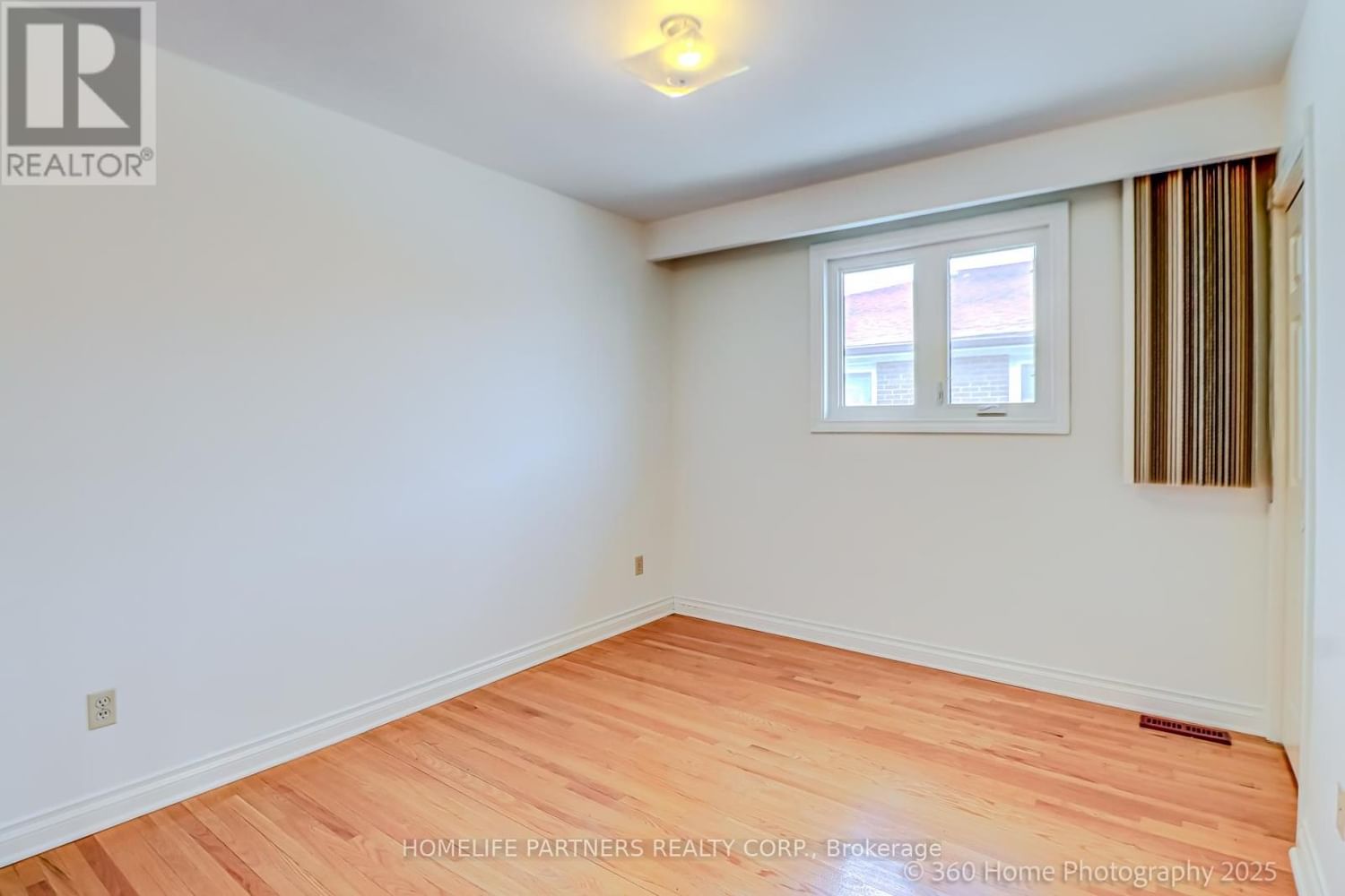 303 PELLATT AVENUE Image 19