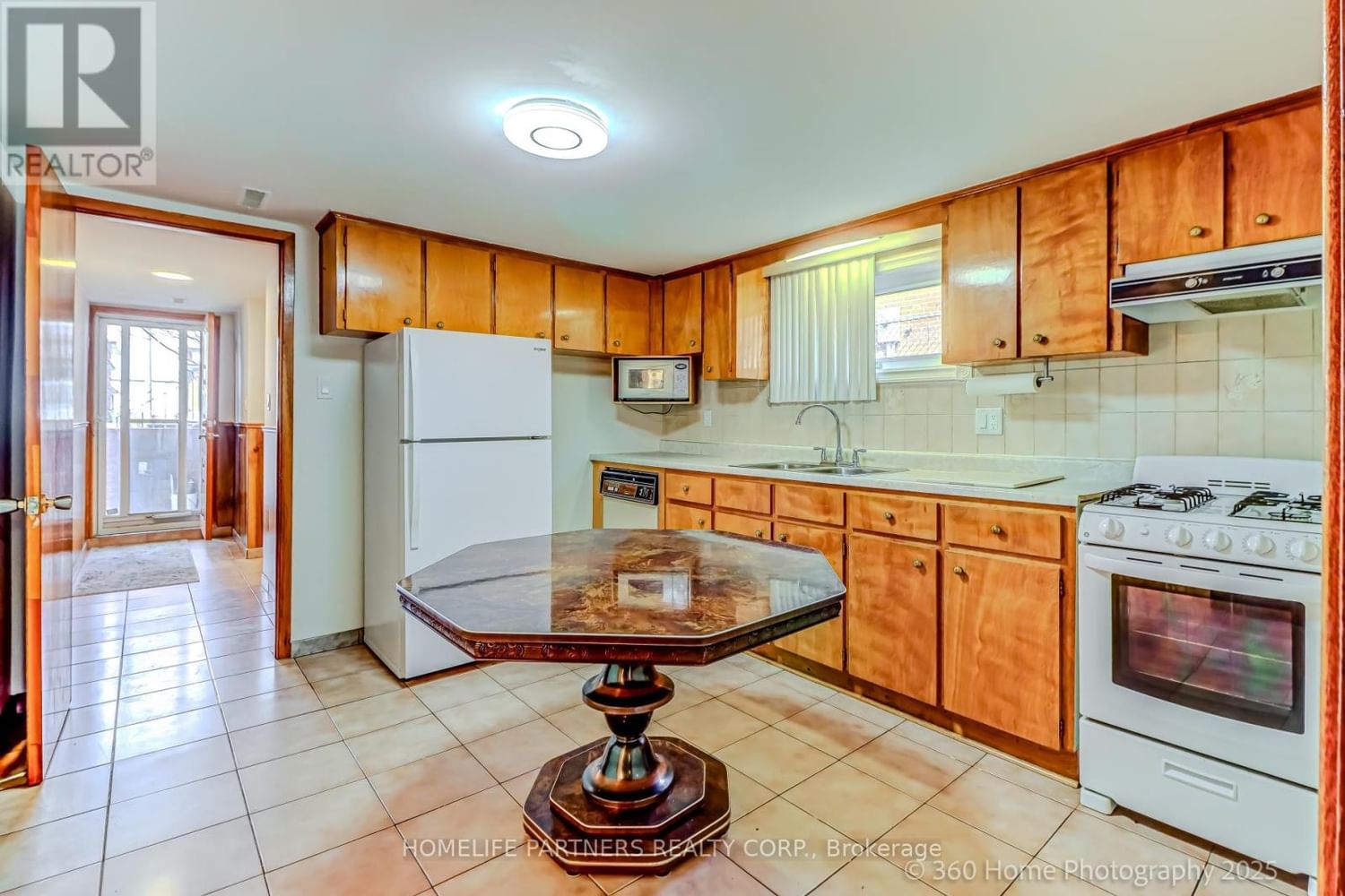 303 PELLATT AVENUE Image 22
