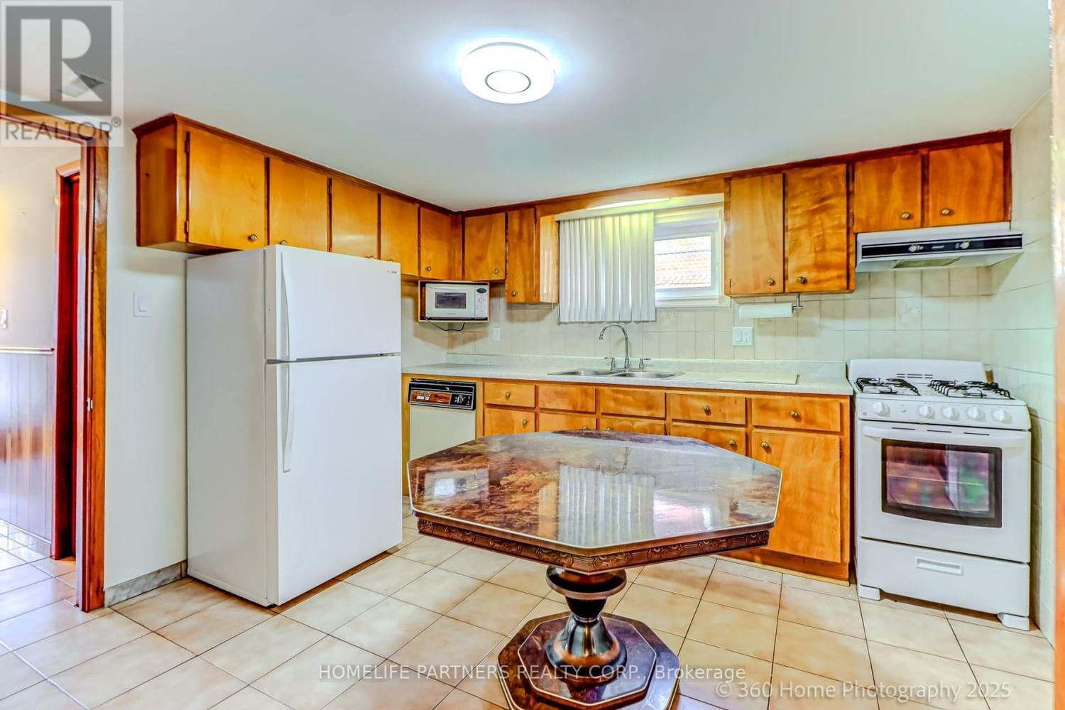 303 PELLATT AVENUE Image 23