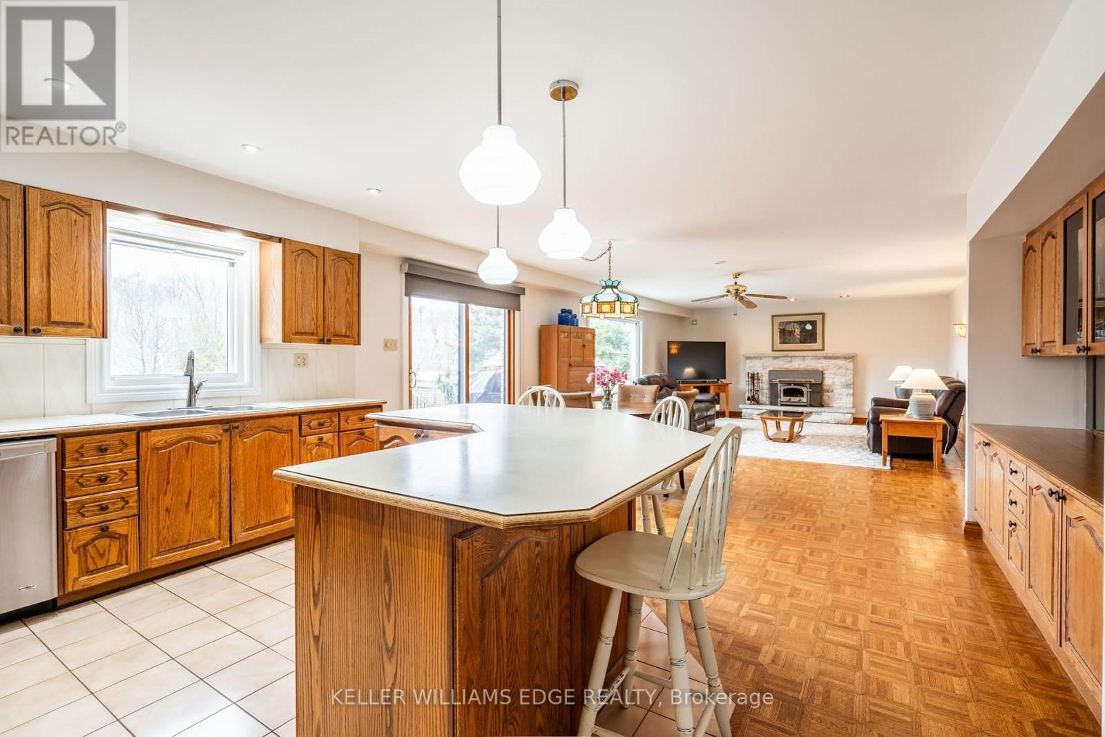 4366 GUELPH LINE Image 14