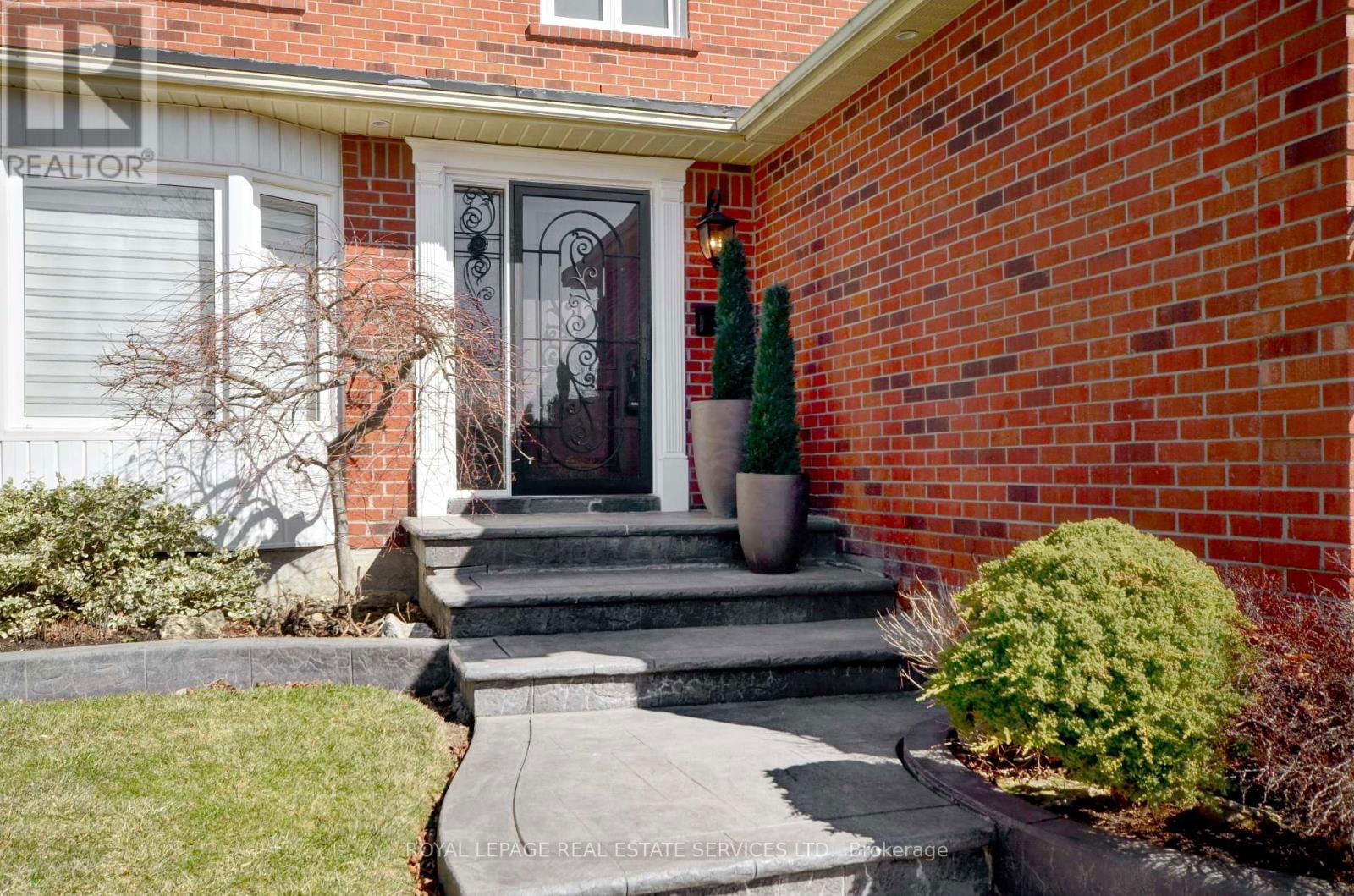 215 ANASTASIA TERRACE Image 2