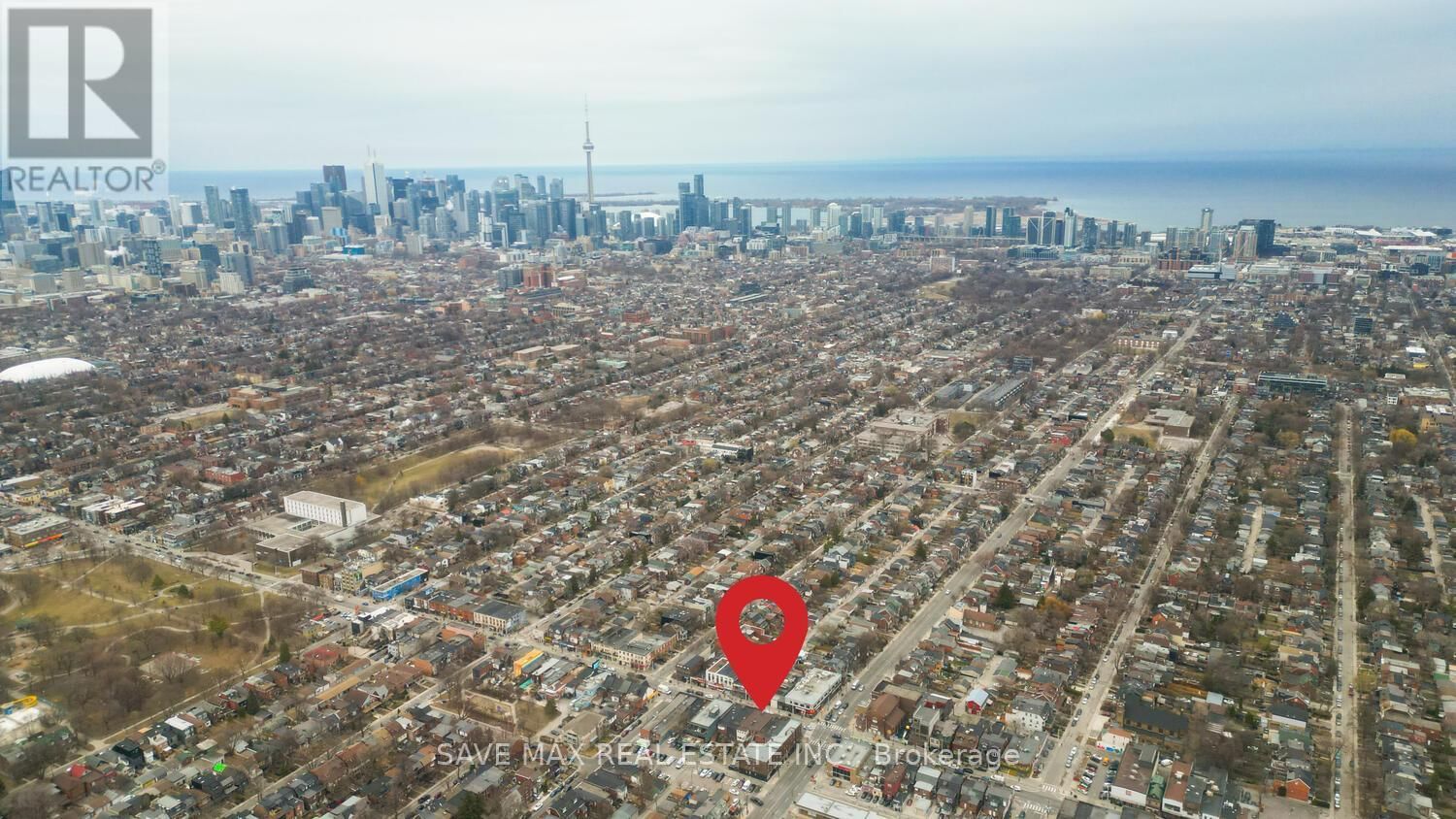 886 BLOOR STREET WEST Image 26