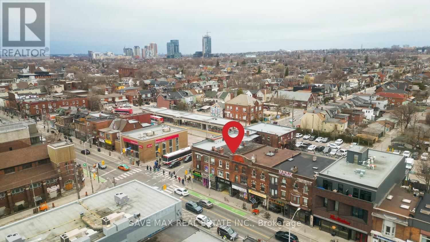 886 BLOOR STREET WEST Image 3