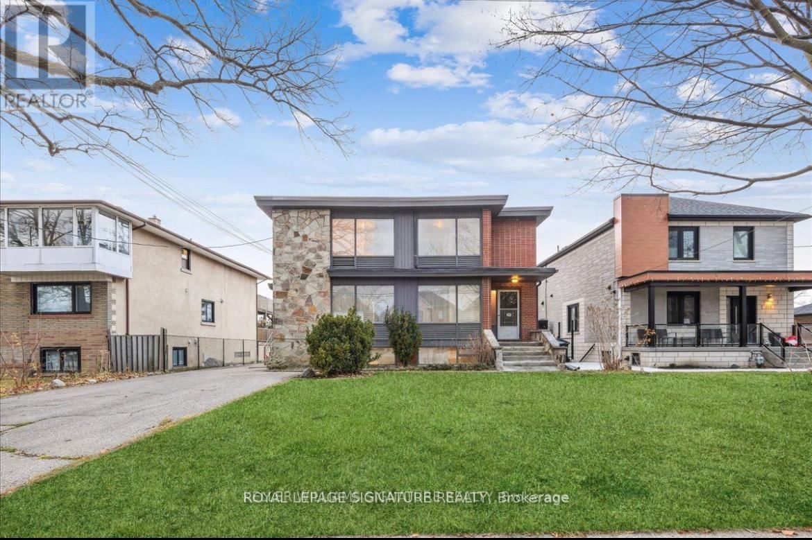 2nd floor - 214 QUEENSLEA AVENUE Image 1