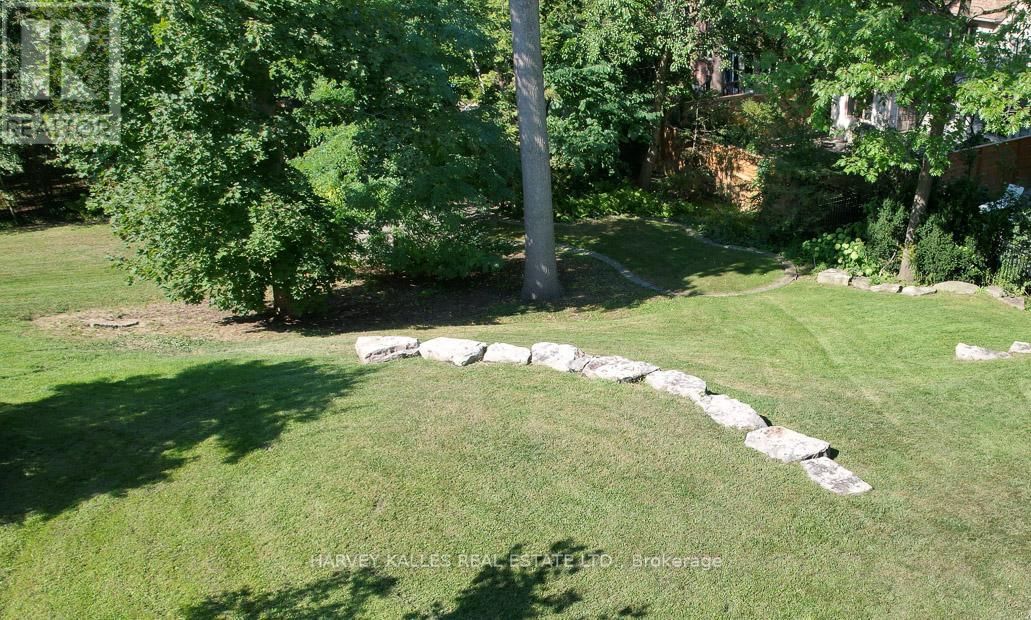89 KINGSWAY CRESCENT Image 41