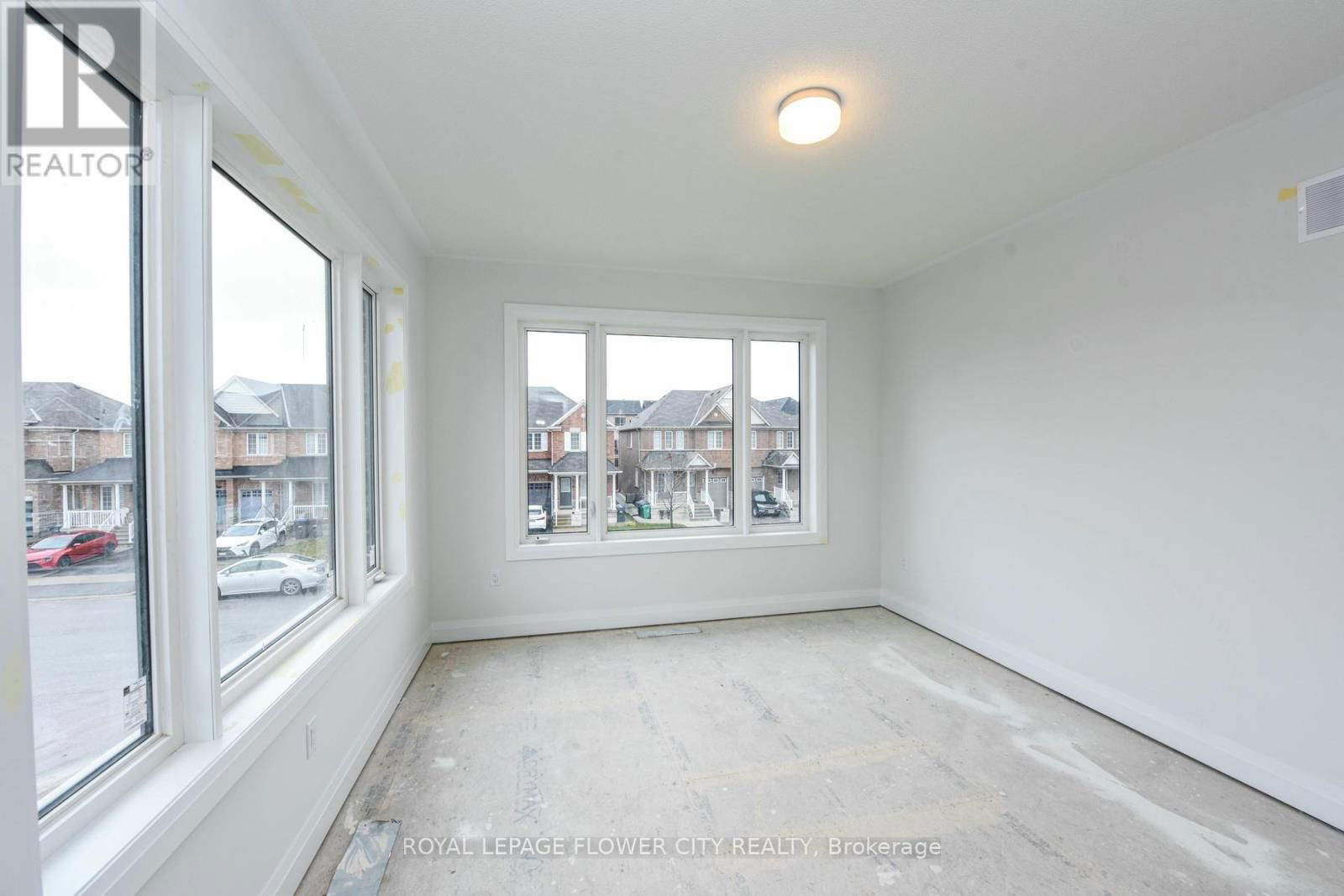 2 DOLOMITE DRIVE Image 21
