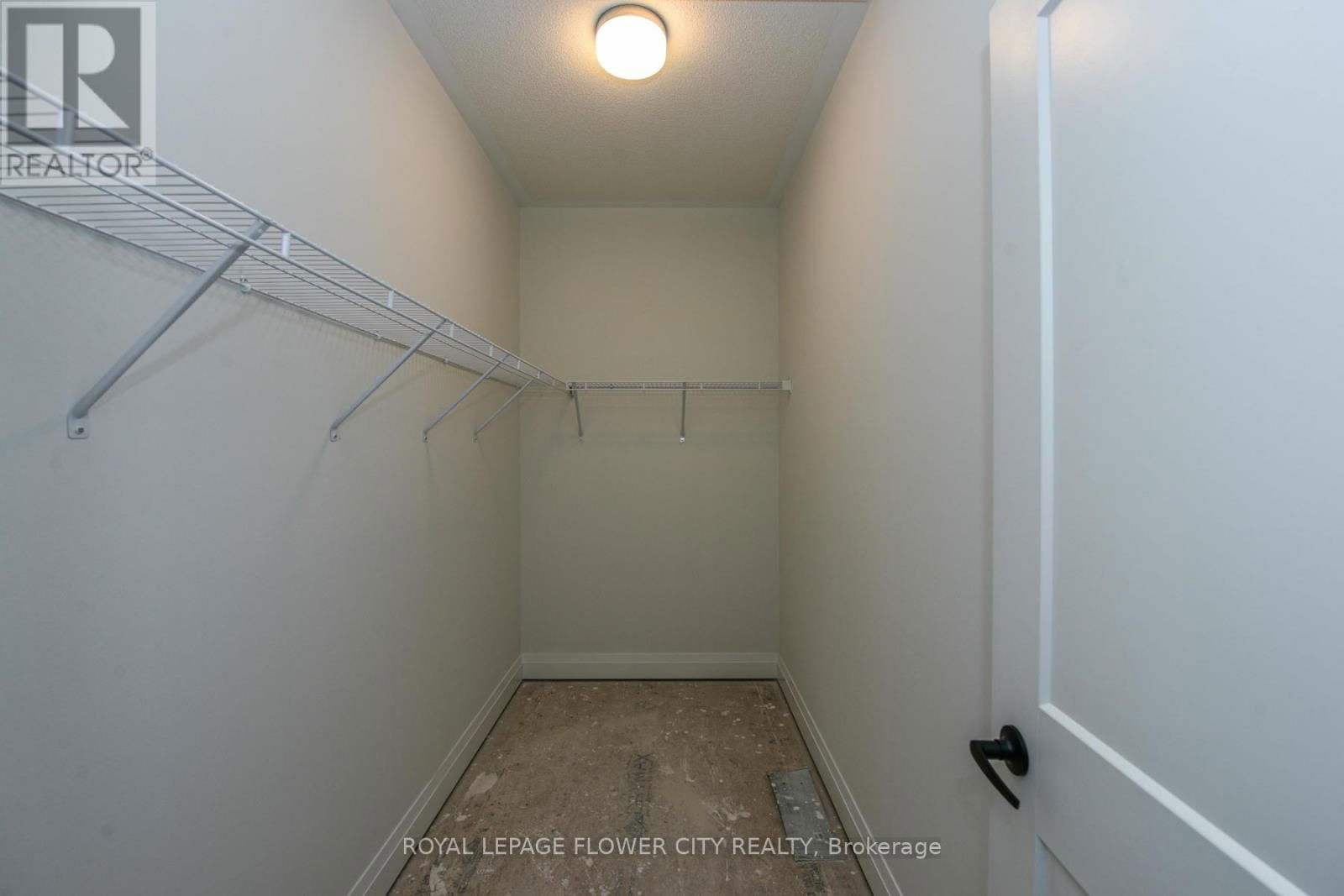 2 DOLOMITE DRIVE Image 29