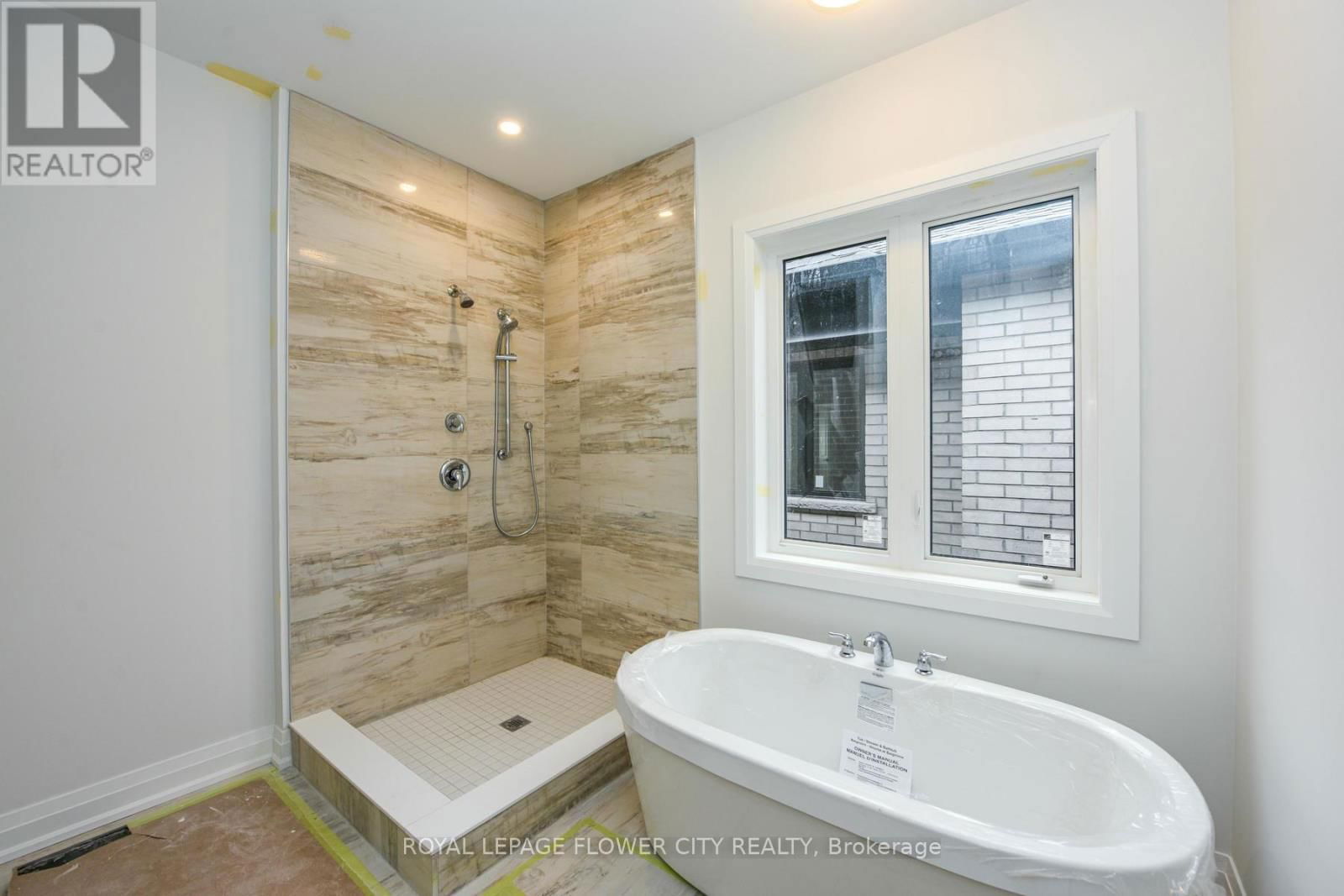 2 DOLOMITE DRIVE Image 30