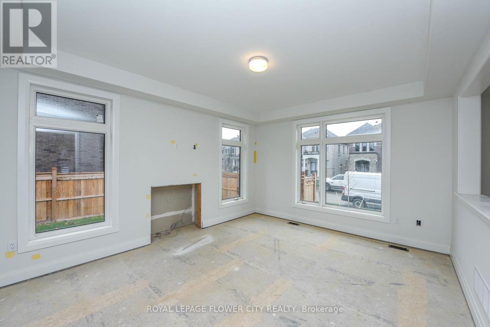 2 DOLOMITE DRIVE Image 35