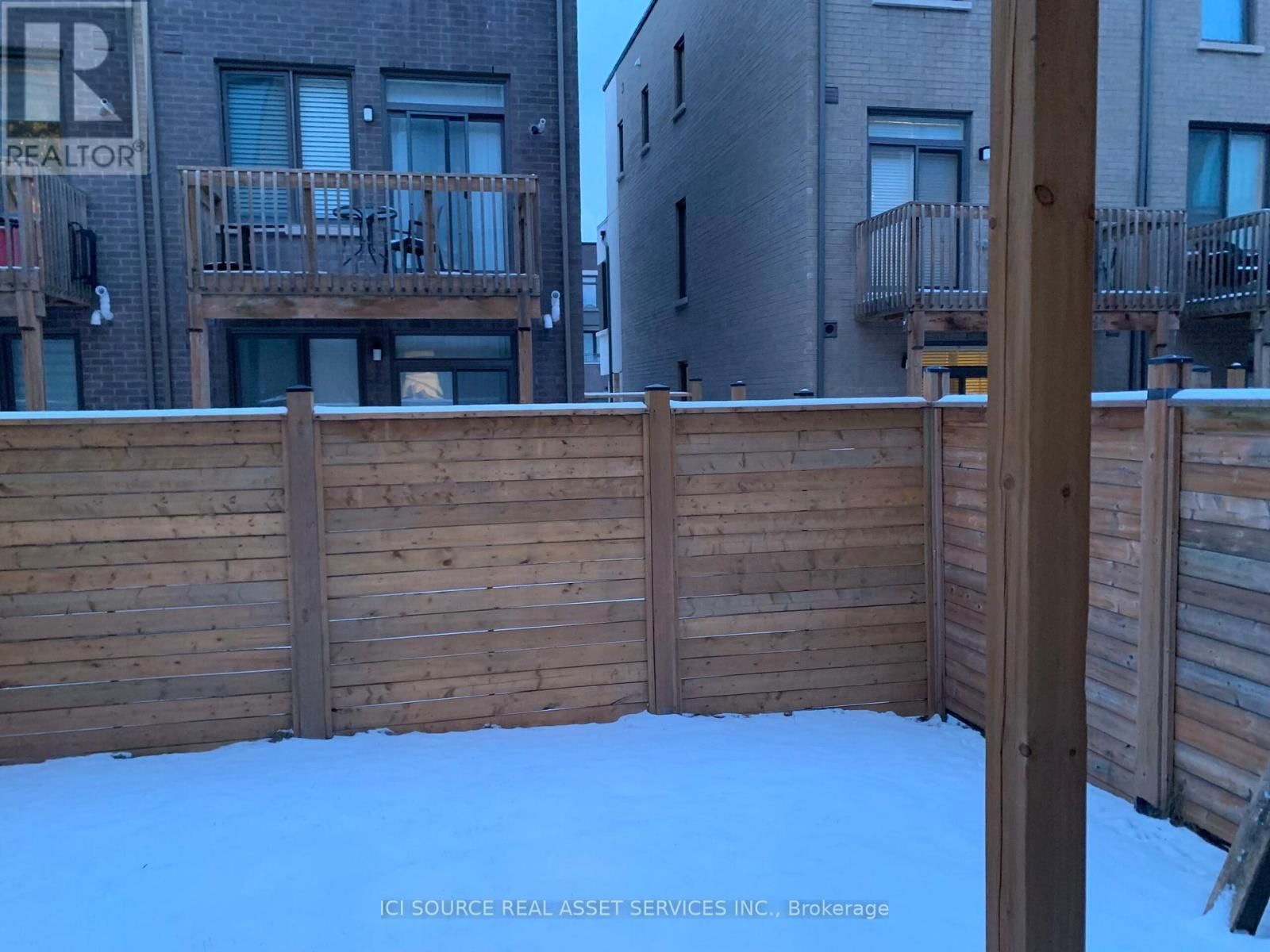 189 HUGUENOT ROAD Image 17