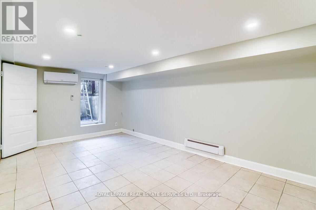 31 TYNDALL AVENUE Image 36