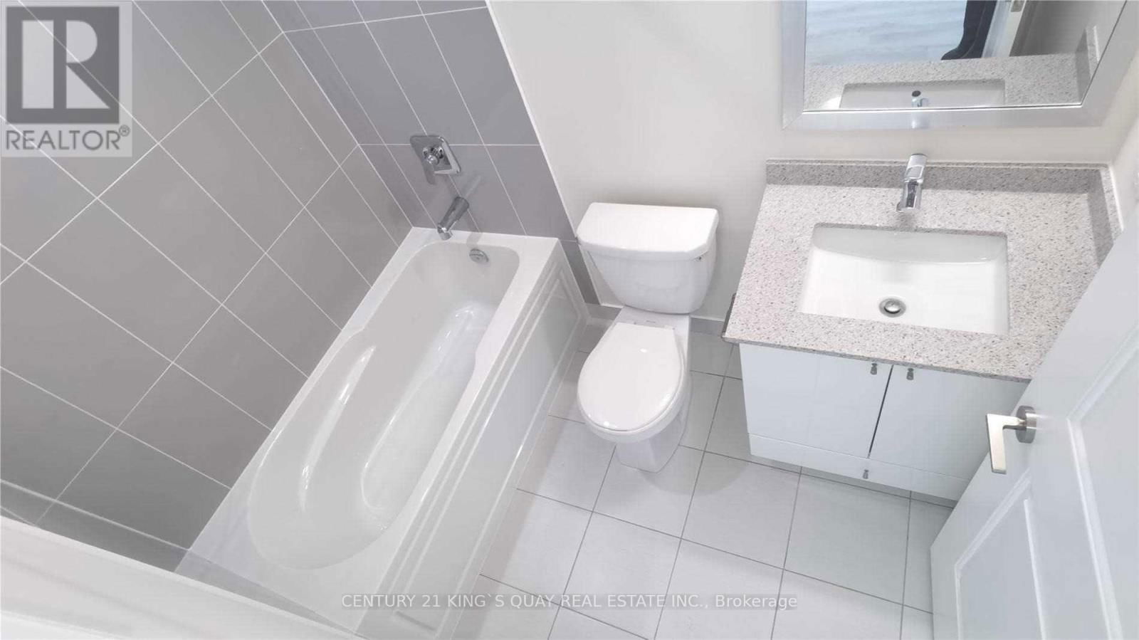 2413 - 35 WATERGARDEN DRIVE Image 9