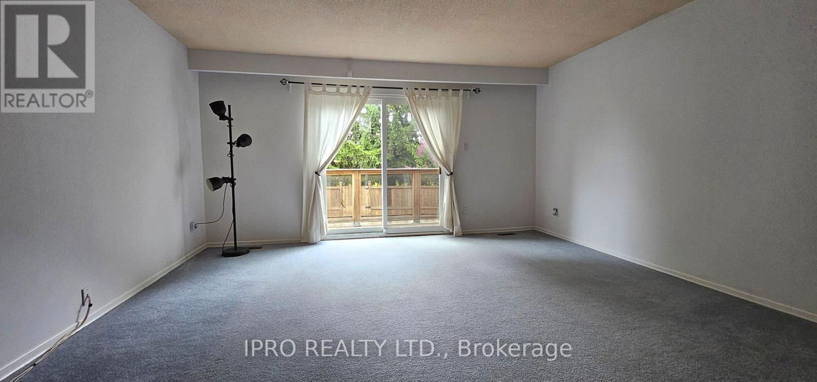 12 SIMMONS BOULEVARD Image 18