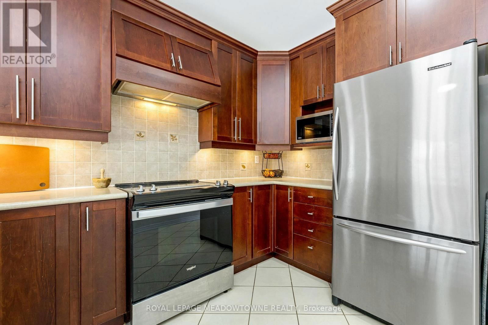 82 DIVISION STREET Image 12