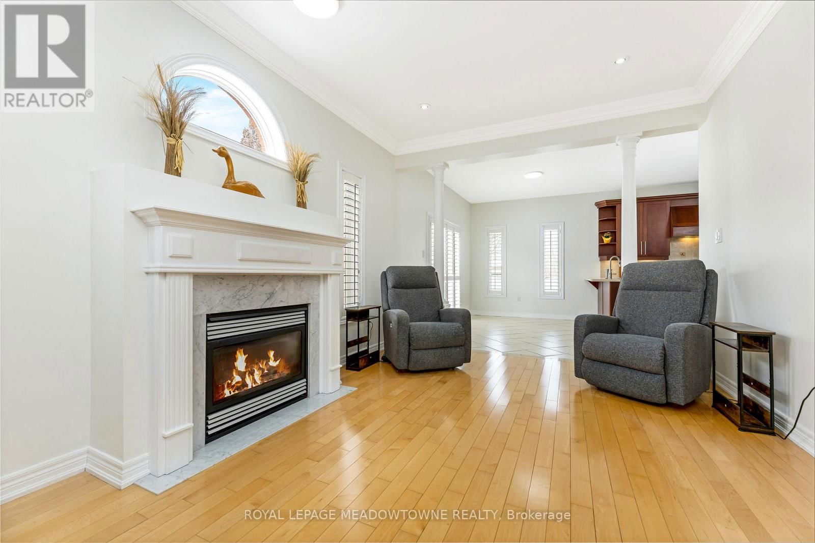 82 DIVISION STREET Image 18