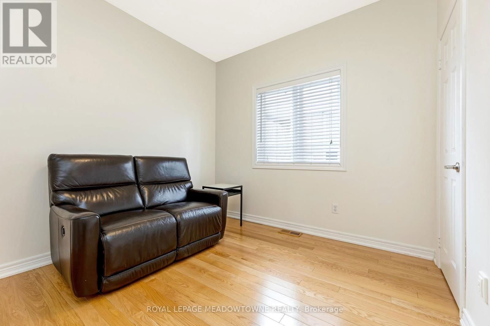 82 DIVISION STREET Image 22