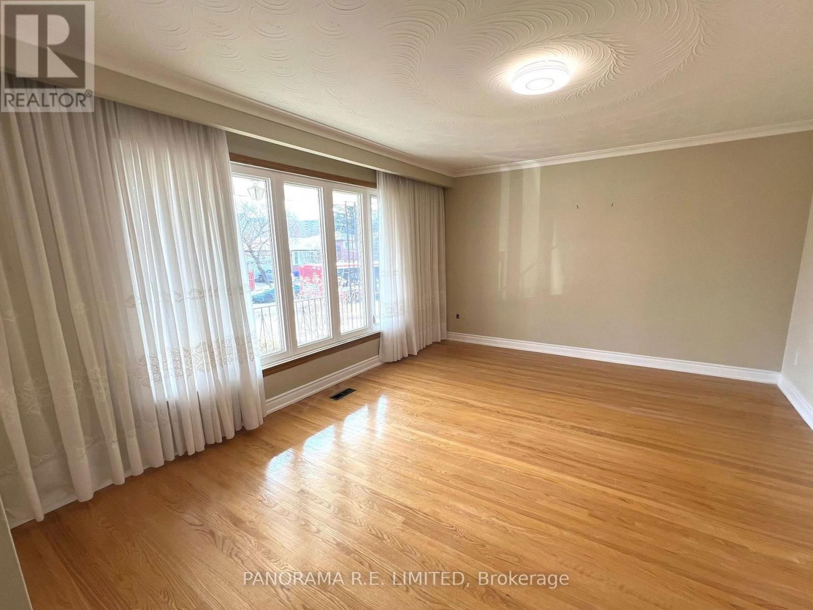 Upper - 28 LONGBOURNE DRIVE Image 2
