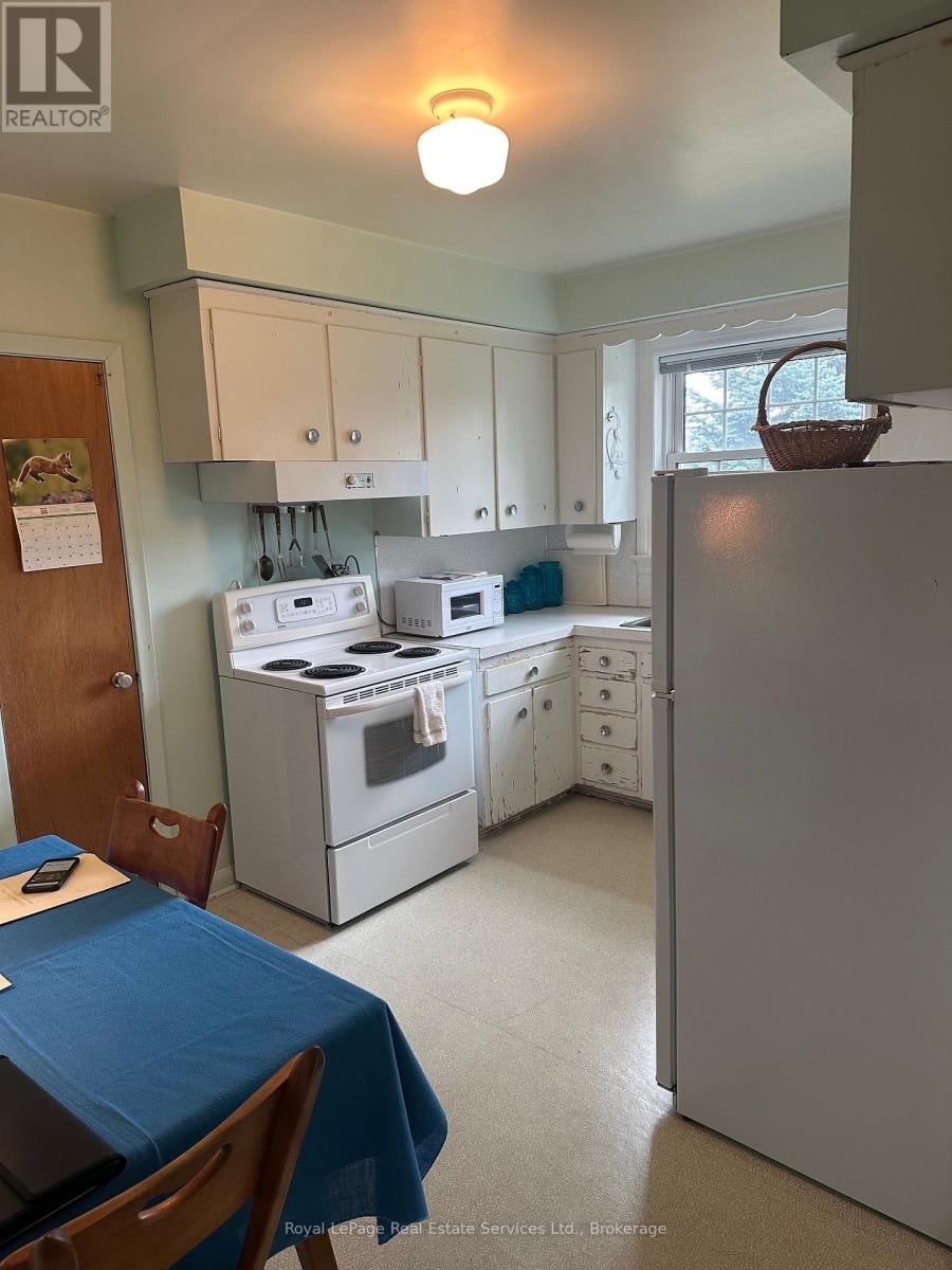 438 SANDMERE PLACE Image 10