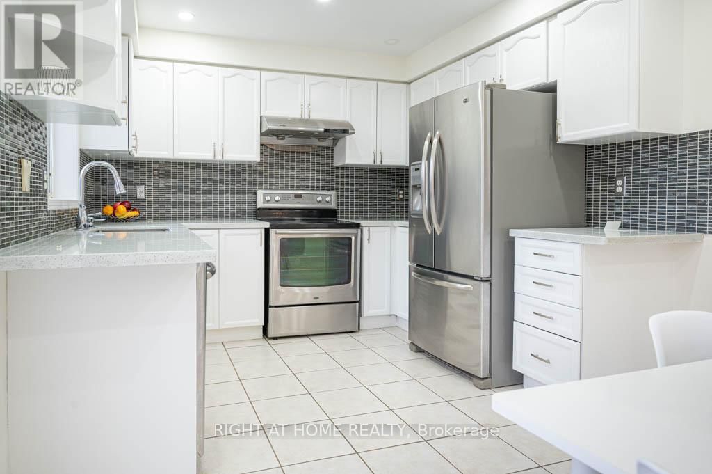 7 GABRIELLE DRIVE Image 12