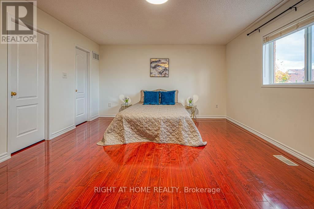 7 GABRIELLE DRIVE Image 16