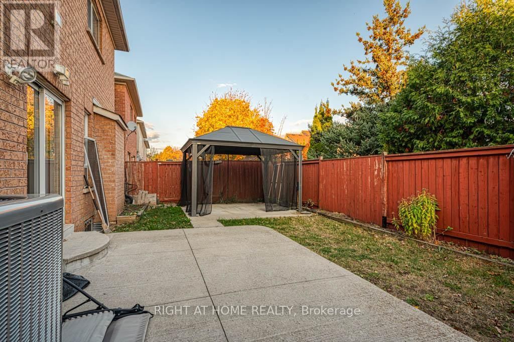7 GABRIELLE DRIVE Image 31