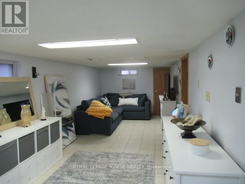 12 STEPHEN DRIVE Image 10