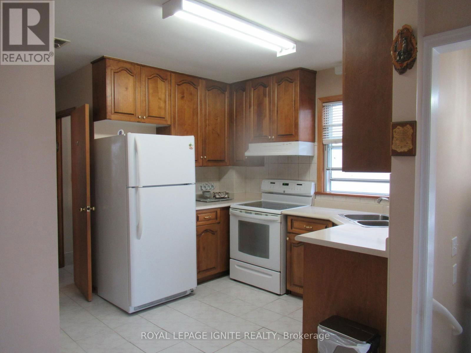 12 STEPHEN DRIVE Image 2