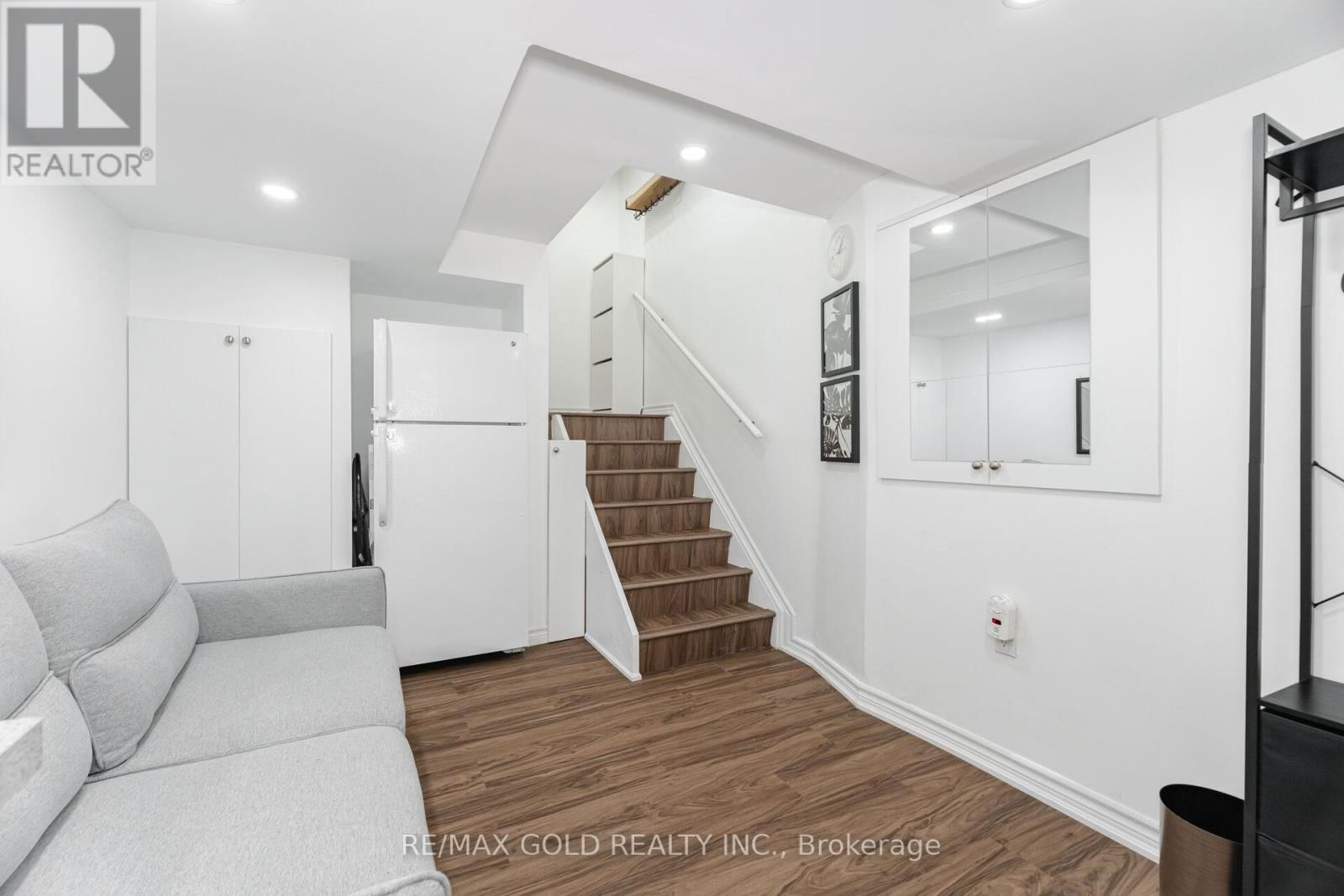43 - 7155 MAGISTRATE TERRACE Image 31